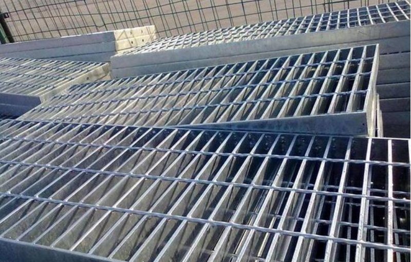 玻璃鋼格柵板與金屬格柵板的區(qū)別