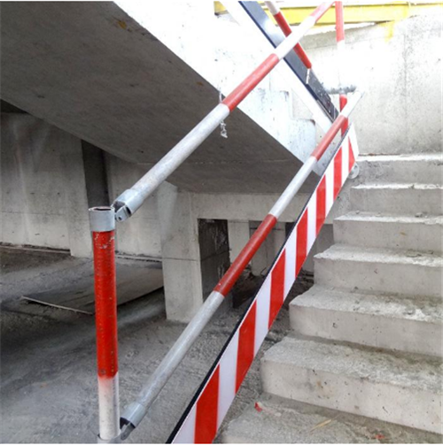 工地樓梯扶手有哪些種類？樓梯扶手一般高度是多少？