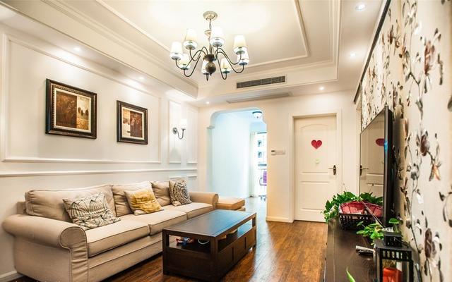 新房裝修背景墻線條有什么材質(zhì)?自己可以安裝嗎