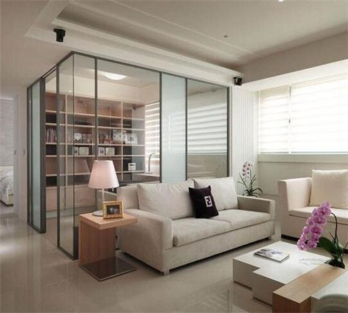 玻璃隔斷墻的優(yōu)缺點(diǎn)是什么，玻璃隔斷墻選材要注意什么?