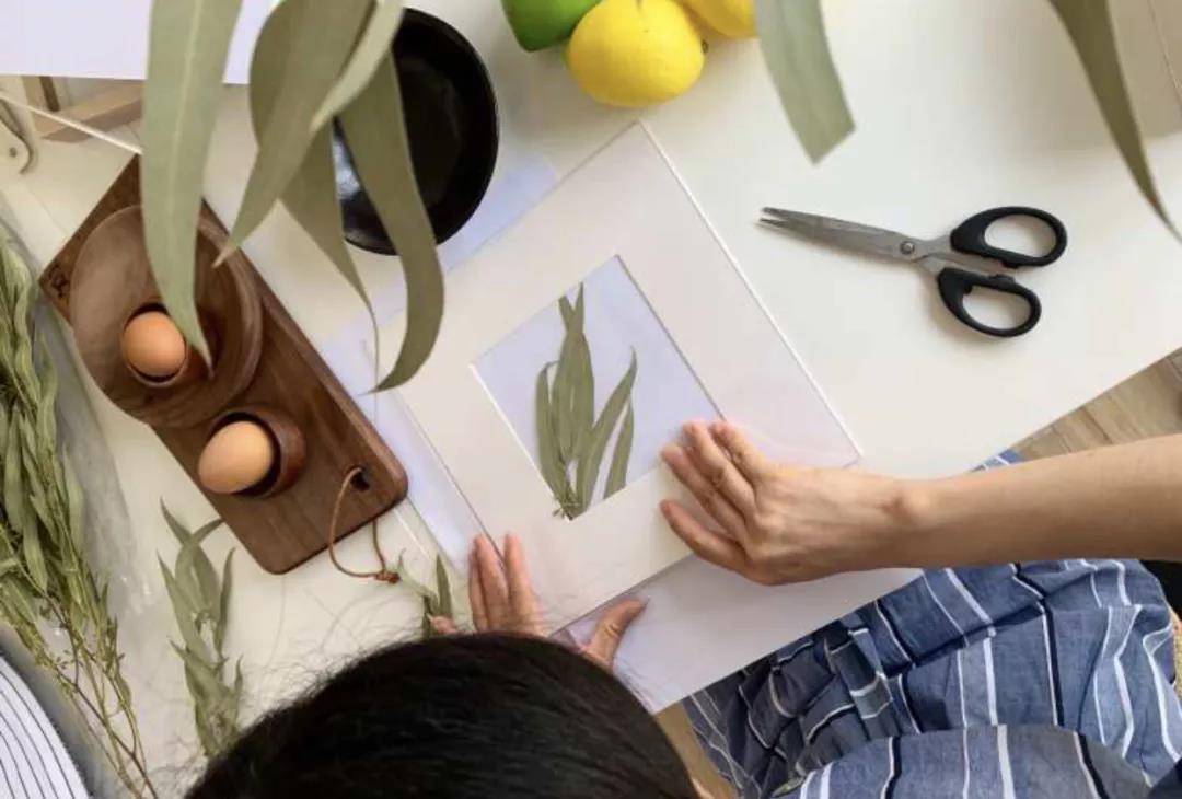 家居軟裝裝飾畫有哪些風(fēng)格可選?這幾種皆不錯(cuò)!