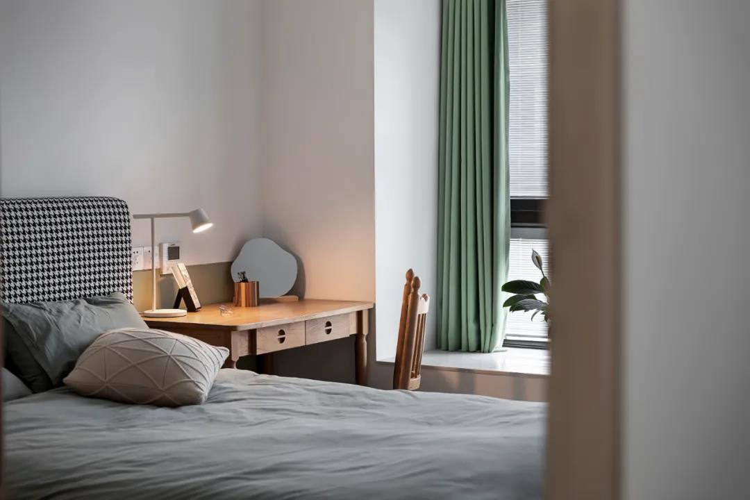 臥室普通裝修窗簾如何搭配?有經(jīng)驗的人會這么做!