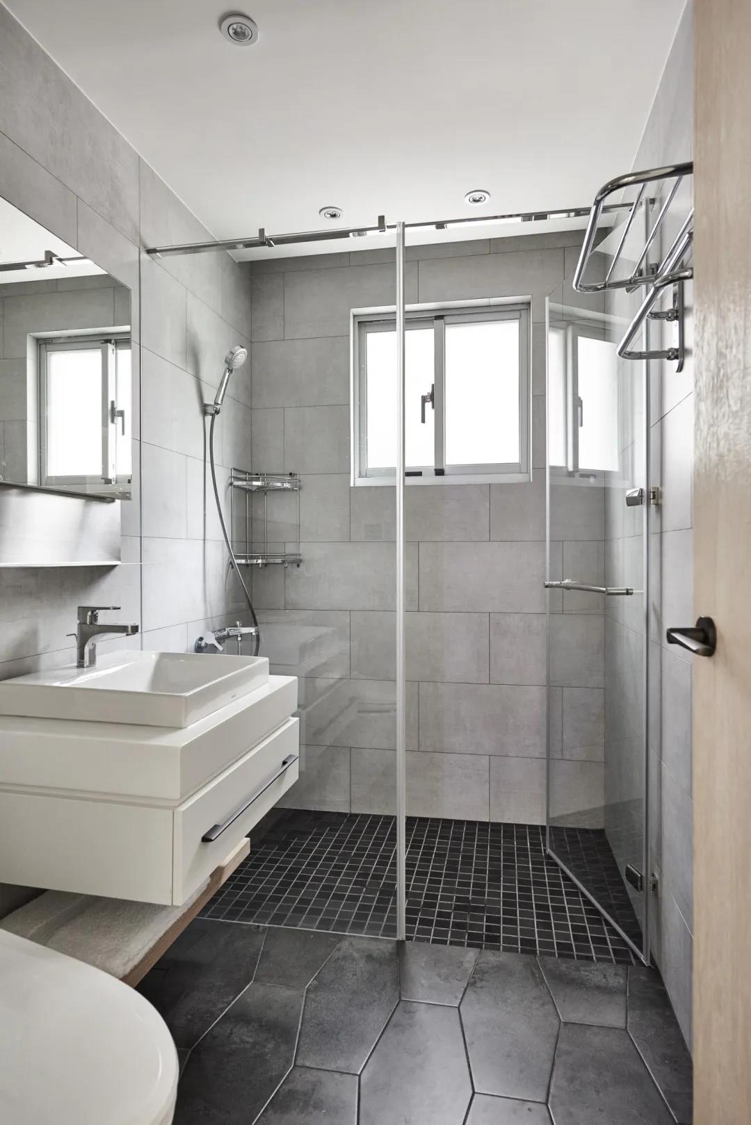 改造舊住宅衛(wèi)生間格局，常用衛(wèi)生間隔斷材料看過來