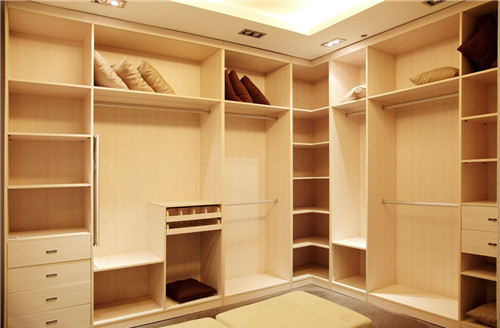 衣柜怎么做才更合理，衣柜用什么材質(zhì)比較好?