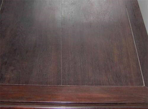 鎖扣地板的優(yōu)點(diǎn)與缺點(diǎn)各是什么，實(shí)木鎖扣地板怎樣選購(gòu)?