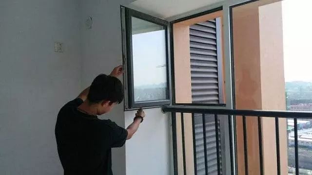 驗(yàn)收房屋如何檢查門窗?要警惕這些問題!