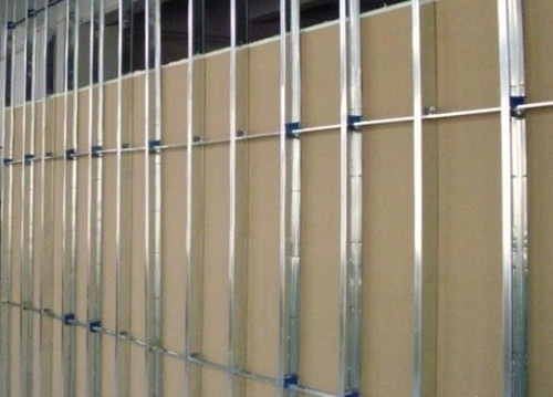 輕鋼龍骨組成配件有哪些，如何安裝輕鋼龍骨?