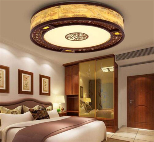 臥室燈多少瓦合適，臥室燈應(yīng)如何選擇?