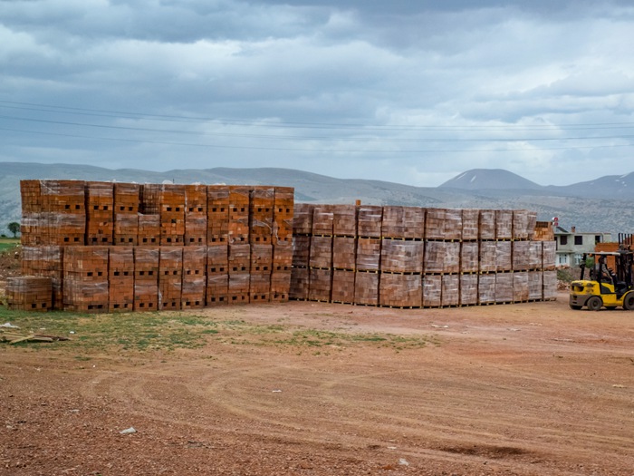 透水磚一般多少錢，透水磚選購(gòu)技巧是什么?