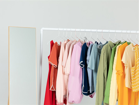 室內(nèi)伸縮晾衣架怎么安裝，室內(nèi)伸縮晾衣架怎么選購?