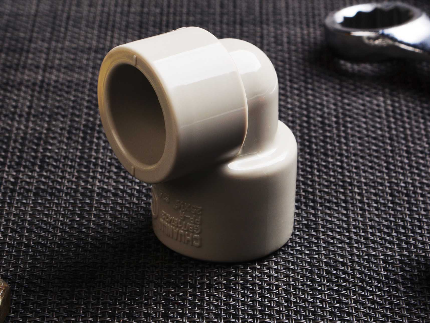 PVC管材標(biāo)準(zhǔn)是什么，自行檢驗(yàn)PVC管材的方法有哪些?